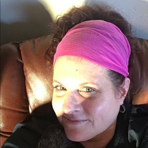 Meet your Posher, Roxanne